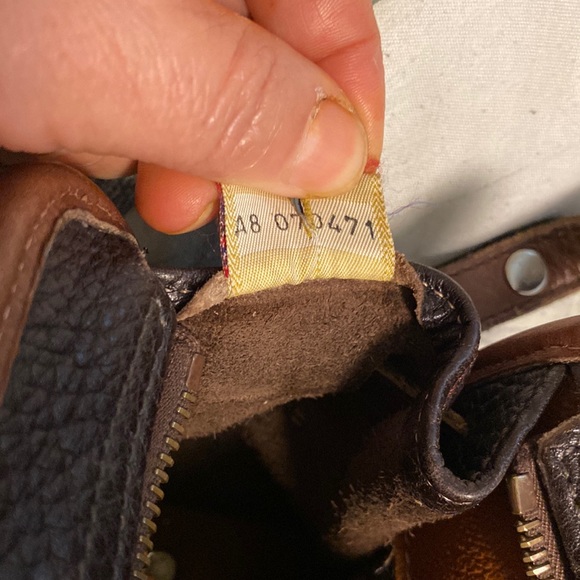 Vintage Dooney & Bourke All Weather Leather B211 Zip Top Shoulder Bag - Picture 11 of 14